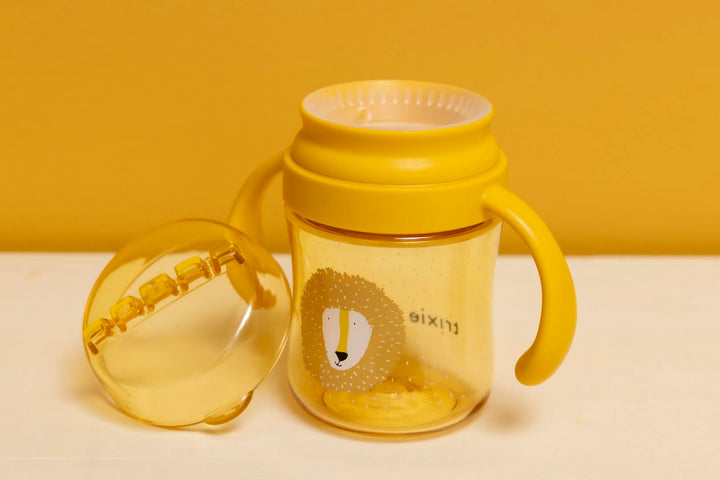 TRIXIE SIPPY CUP WITH HANDLES MR. LION