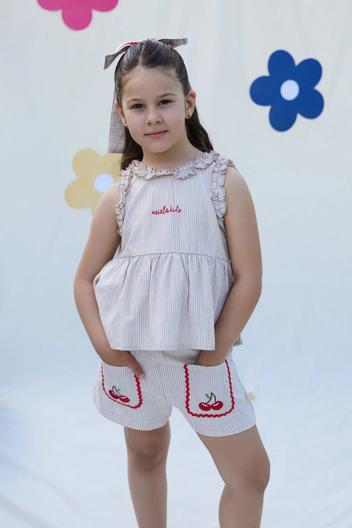 Miela Kids Fırfırlı Cherry Bluz ve Şort Takım