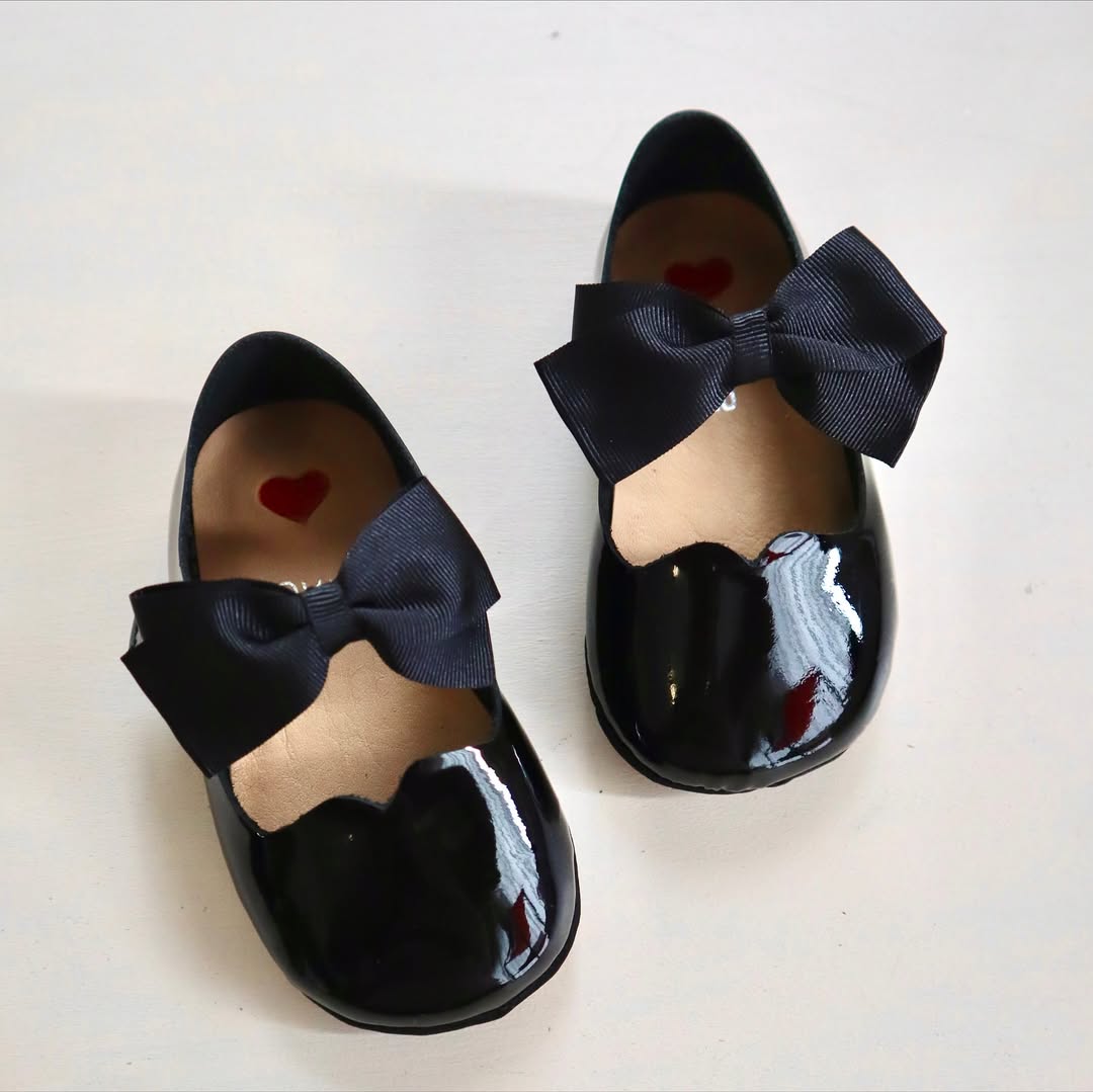 IPOBOMI FLUFFY BLACK AYAKKABI