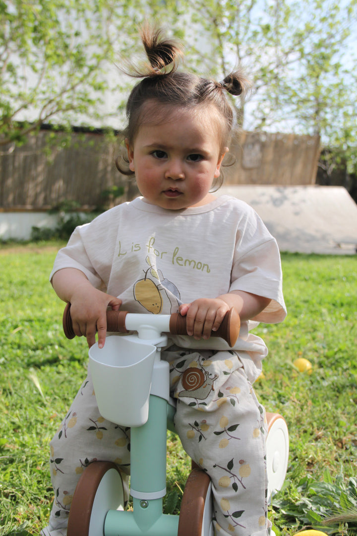 Auntie Me ‘L is for Lemon’ T-shirt 100% organic cotton - certified