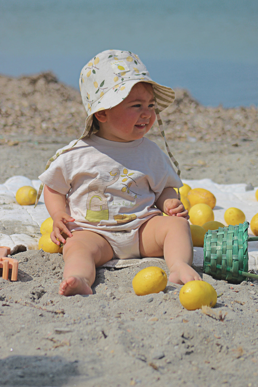Auntie Me Elephant picking up Lemons’ Bubble Onesie 100% organic cotton - certified