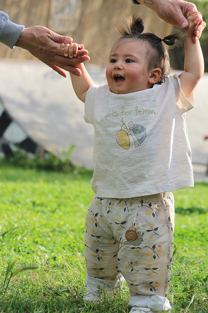 Auntie Me ‘L is for Lemon’ T-shirt 100% organic cotton - certified