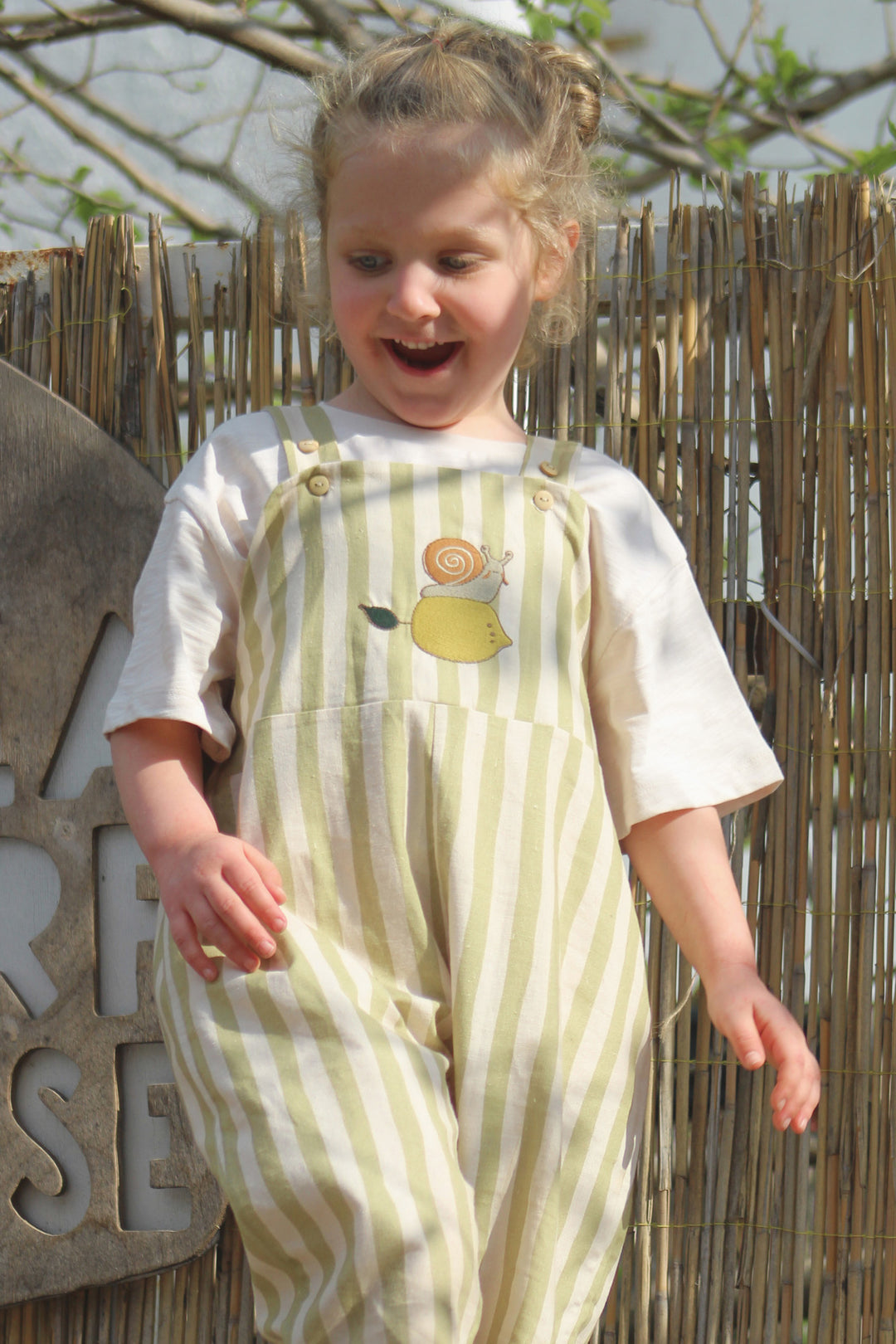 Auntie Me ‘Snail &amp; Lemon’ Stripes Salopette 70% cotton %30 linen
