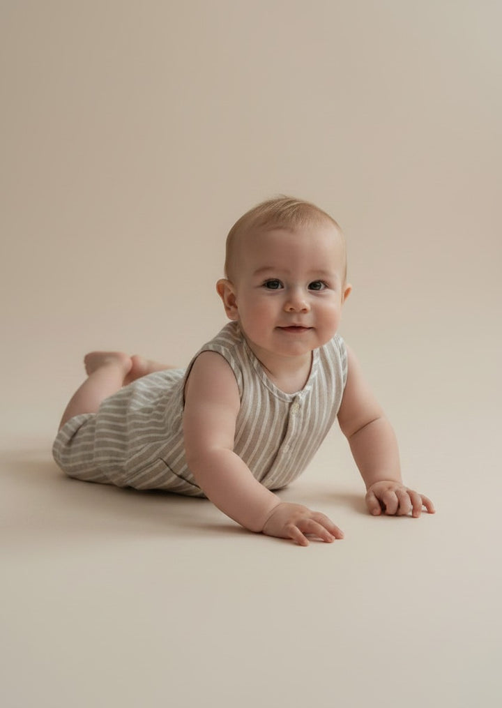 Petits Nobles  Oliver Stripe Romper – Sand
