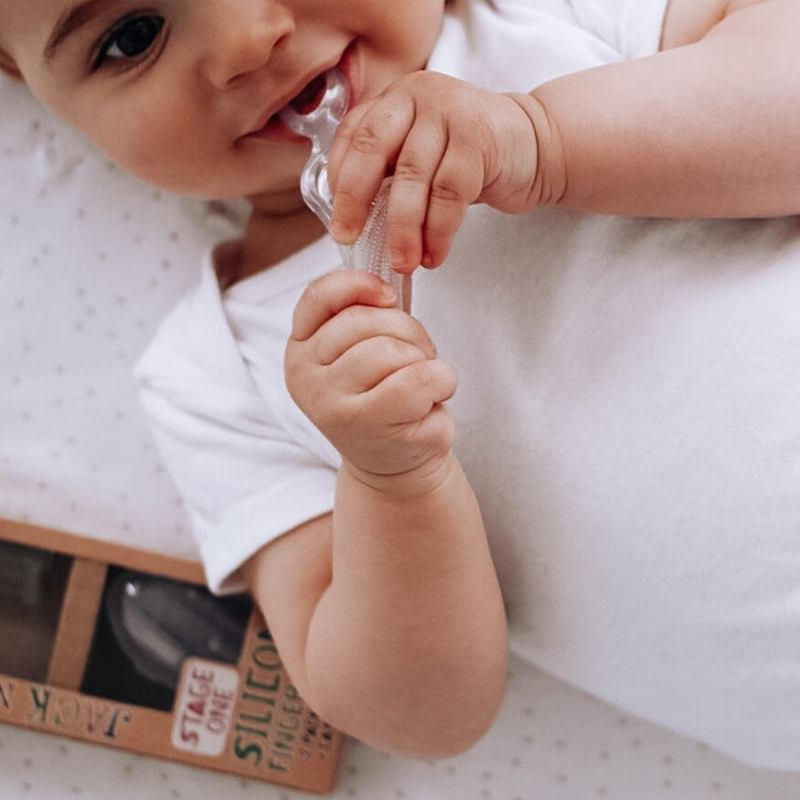 Tooth Buddy Pack- Doğal Sertifikalı Aromasız Diş Macunu 50g+ Silikon Parmak Fırça +6m