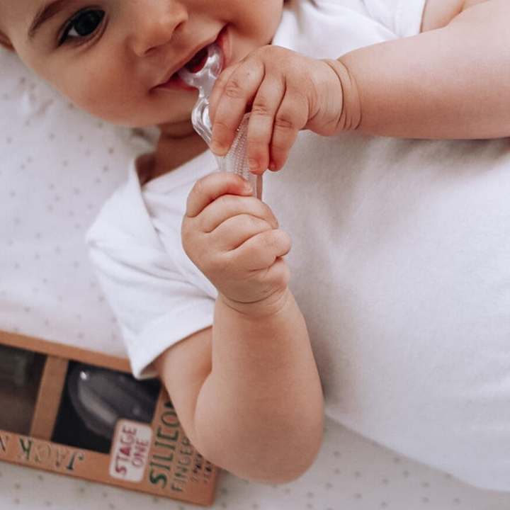 Tooth Buddy Pack- Doğal Sertifikalı Aromasız Diş Macunu 50g+ Silikon Parmak Fırça +6m